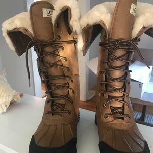 UGG Adirondack Tall Boots Sz 9.5 EUC